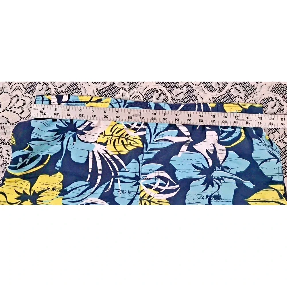Ocean Core Swim Trunks Men's L Geometric Print‎ Board Shorts Drawstring  Pocket